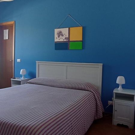 تْرابْيا La Casa Gialla المظهر الخارجي الصورة