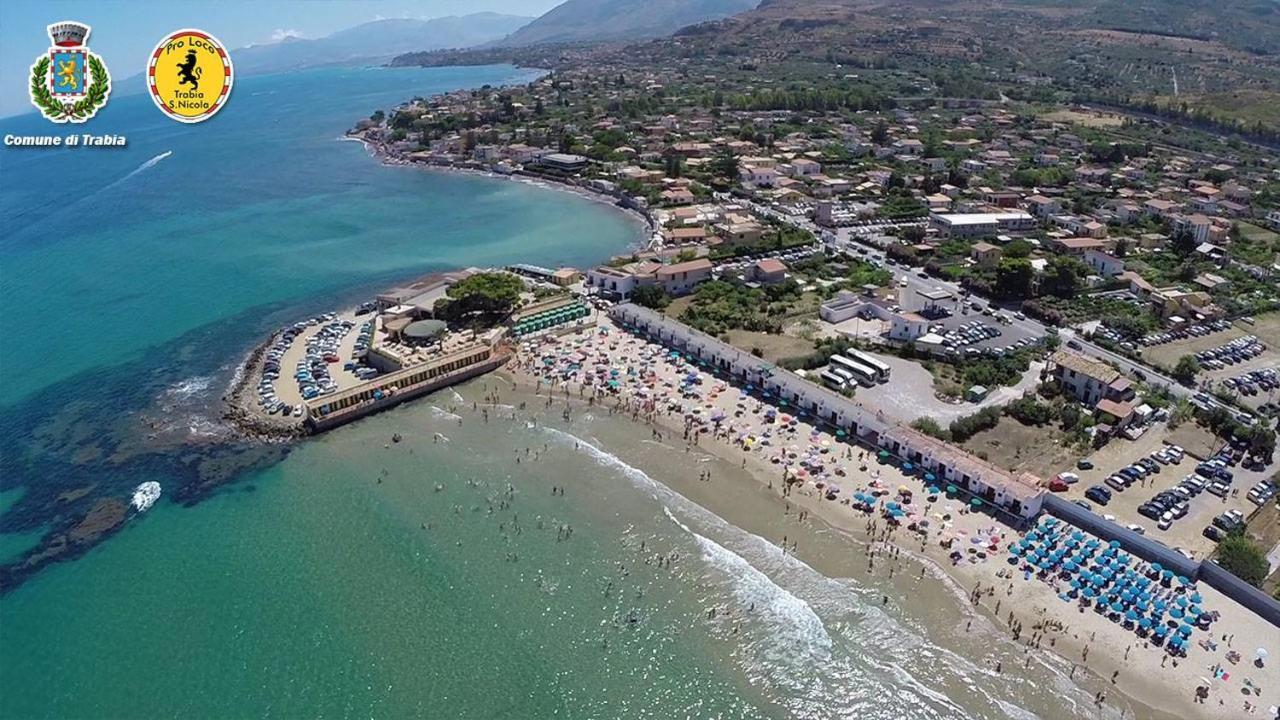 تْرابْيا La Casa Gialla المظهر الخارجي الصورة